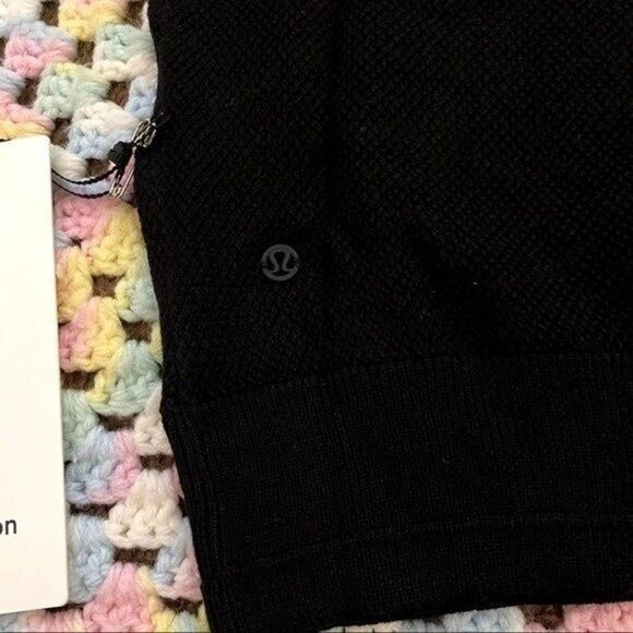Lululemon City Calm Cashmere Knit Polo Sweater Black Blouse - Picture 4 of 6
